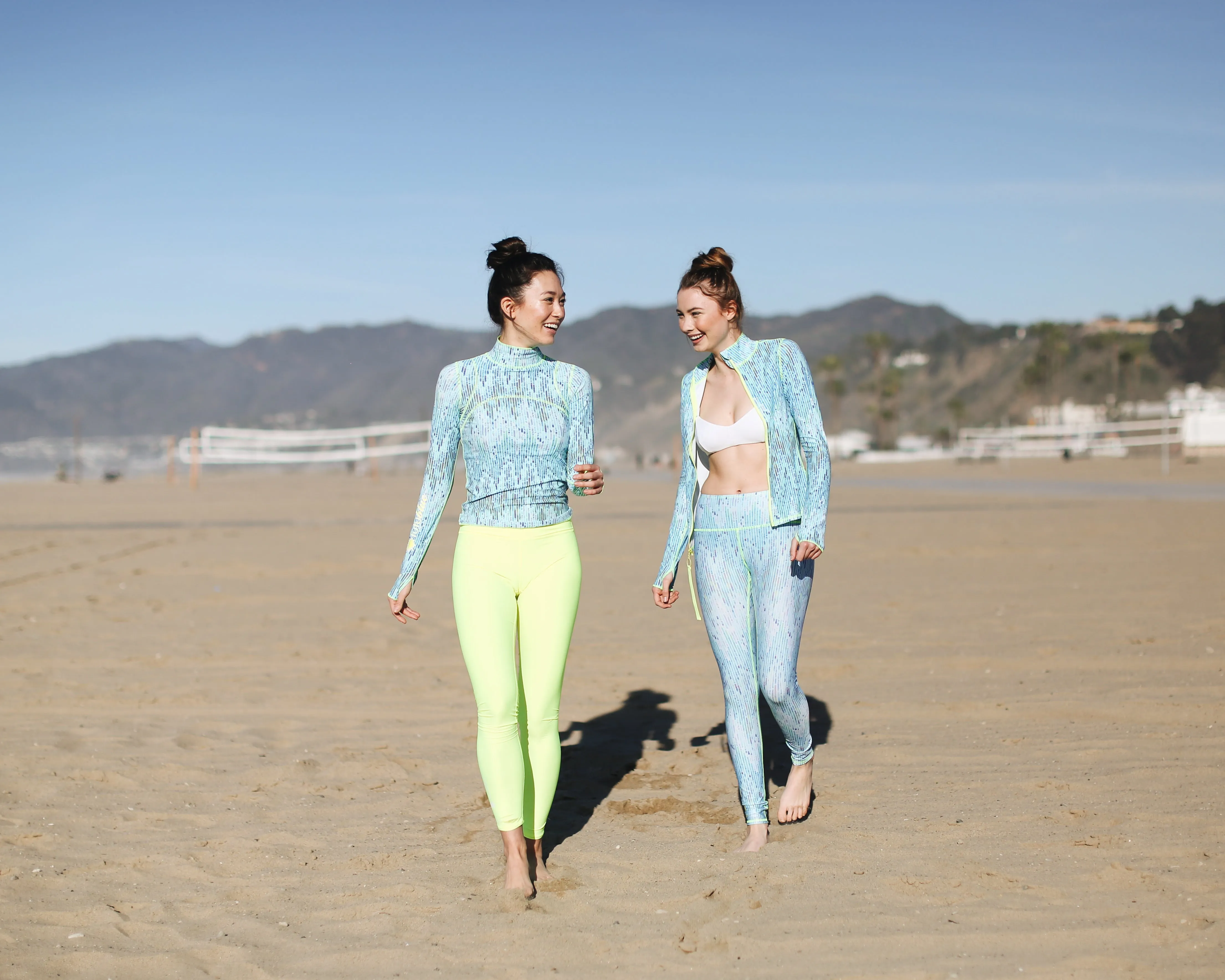 WOMEN'S PULLOVER RASH GUARD - BLUE MOSAIC
